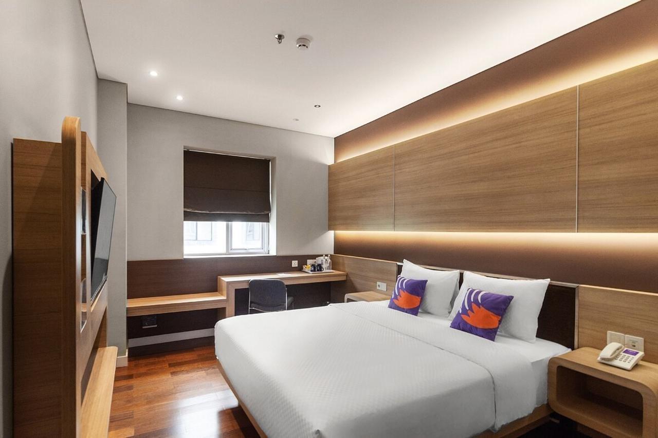 Fox Lite Grogol Jakarta Exterior foto