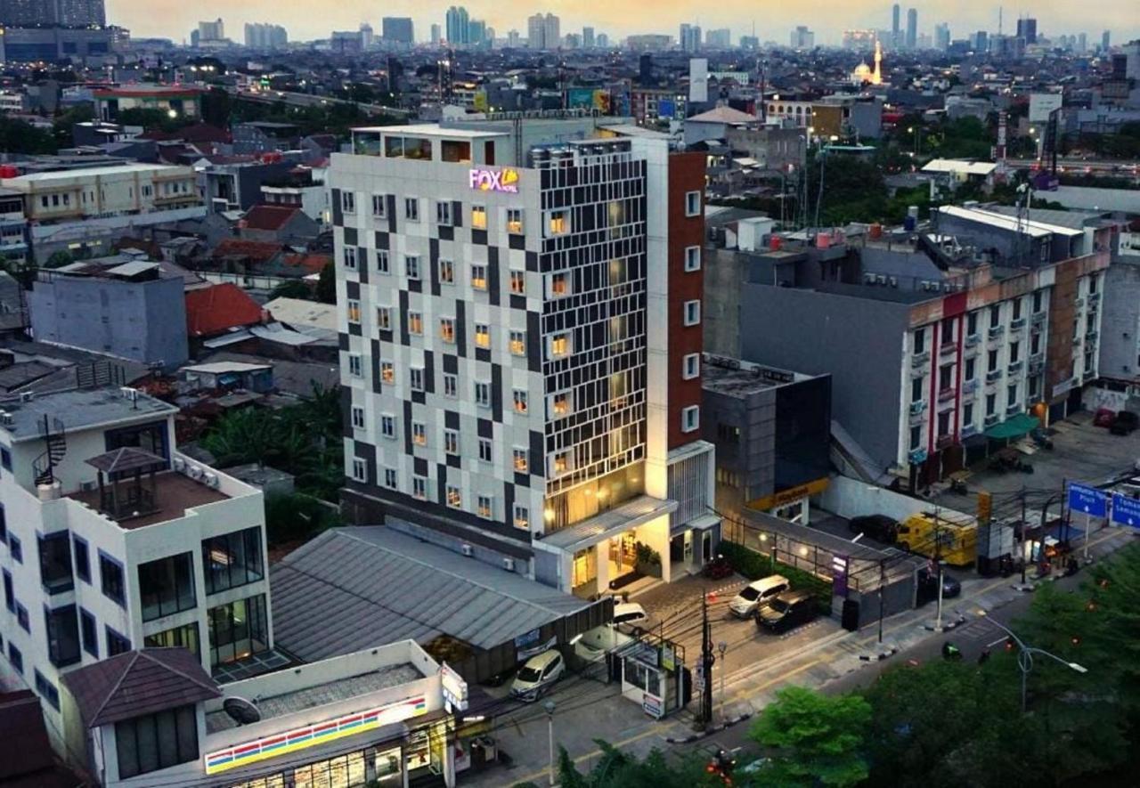 Fox Lite Grogol Jakarta Exterior foto